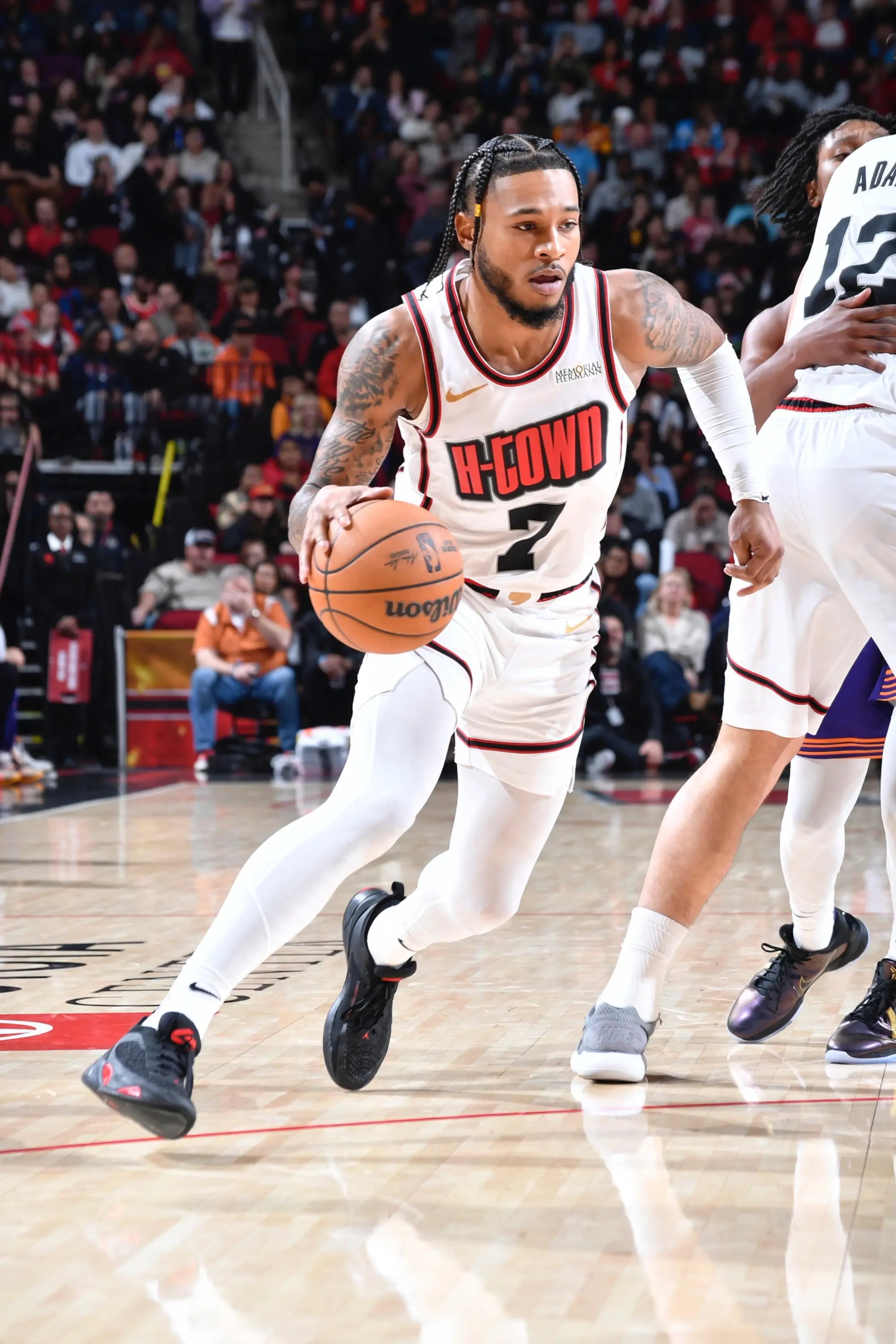 包含今晨俄克拉荷马雷霆备战英超，回应争议细节曝光，质疑声仍在，更衣室氛围转暖的词条-九游娱乐APP