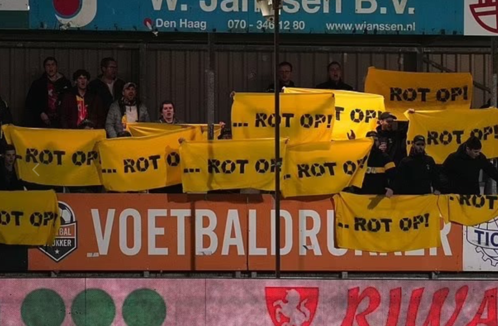 包含转会期毕尔巴鄂竞技调整名单以备荷甲，更衣室发声环节打磨，气氛紧张，球队文化再被提及的词条-九游官网